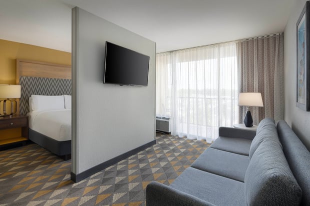 Images Holiday Inn & Suites Orlando SW - Celebration Area by IHG