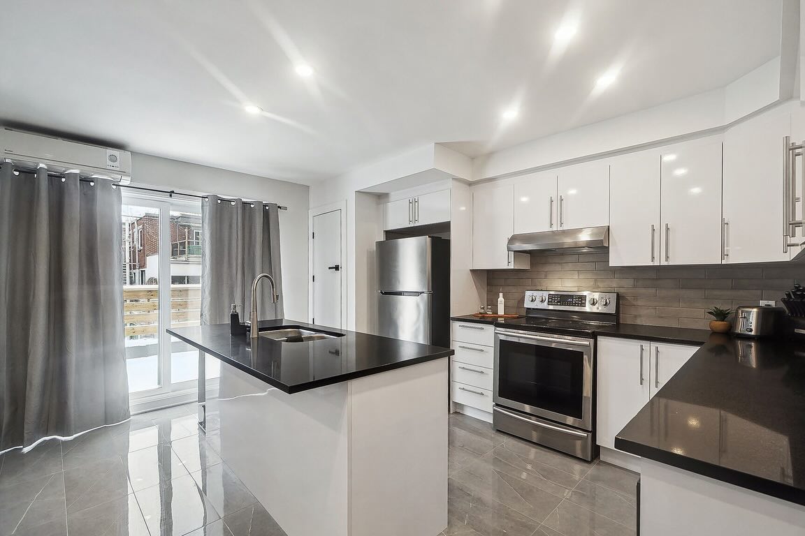 Images Giulia Giampa - Courtier Immobilier Royal Lepage Outremont