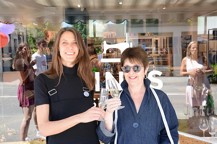 ninas stoffe gmbh, Hauptstrasse 12 in Lyss