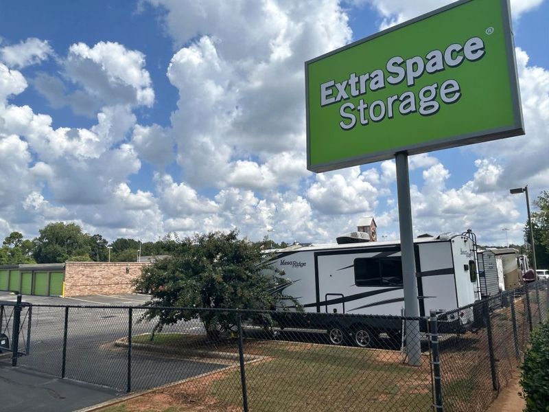 Images Extra Space Storage