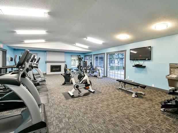 Images Rivers Edge Apartments