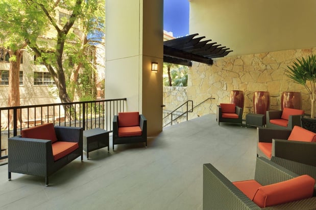 Images Holiday Inn San Antonio-Riverwalk by IHG