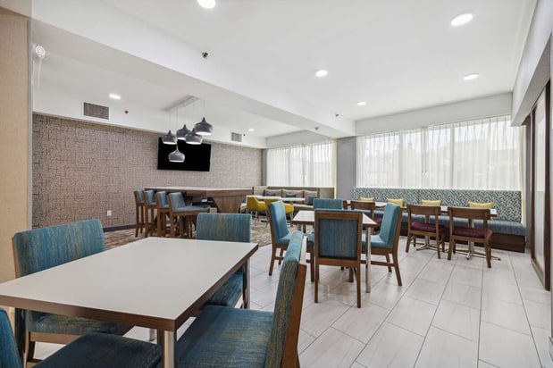 Images Hampton Inn Houston-Brookhollow