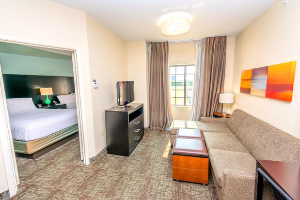 Images Staybridge Suites Houston IAH - Beltway 8 by IHG
