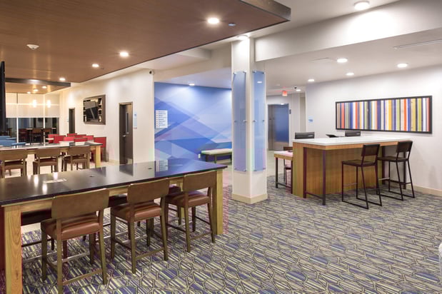 Images Holiday Inn Express & Suites Lincoln I - 80 by IHG