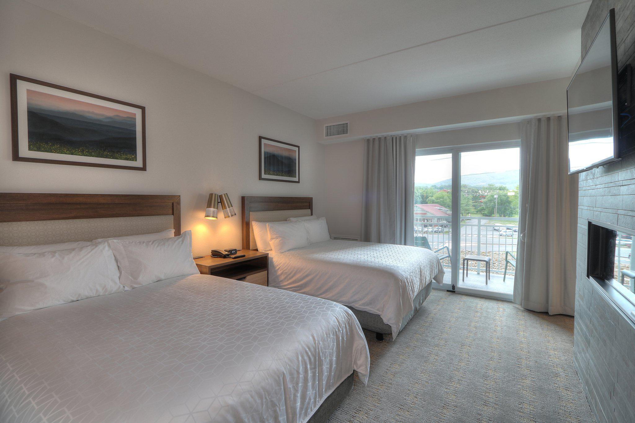 Holiday Inn & Suites Pigeon Forge Convention Center, an IHG Hotel Pigeon Forge (865)428-2525