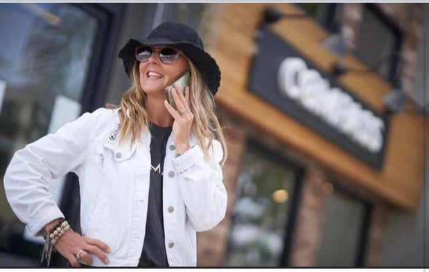 Images Michelle Ozanne | Queen Bee Realty | Compass