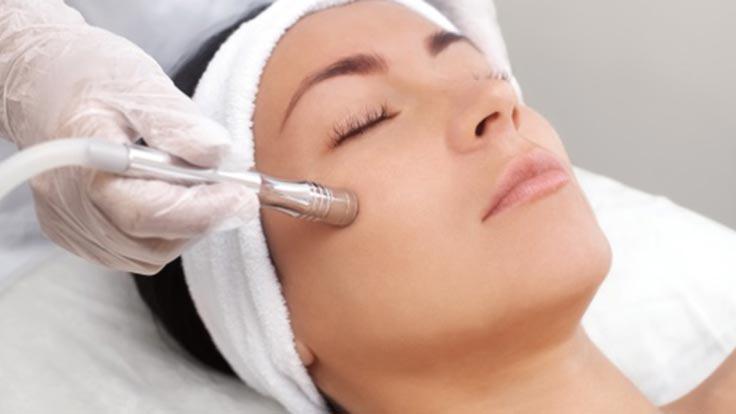DiamondGlow Microdermabrasion