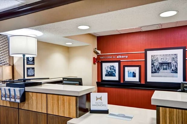Images Hampton Inn Albany-Wolf Road (Airport)