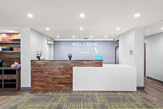 Images Hampton Inn by Hilton Los Angeles Airport