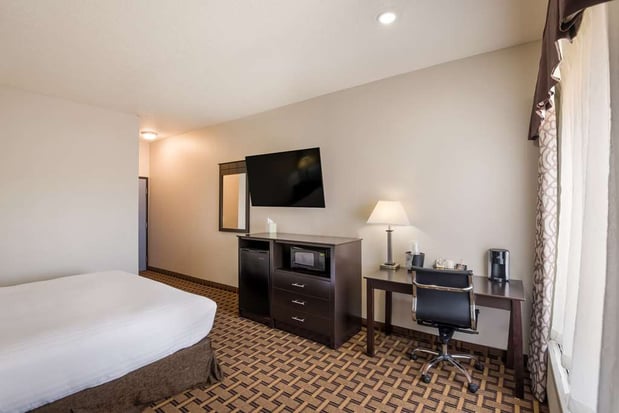 Images SureStay Plus by Best Western Coralville Iowa City