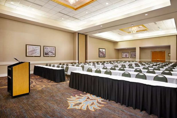 Images Embassy Suites by Hilton Greensboro Airport