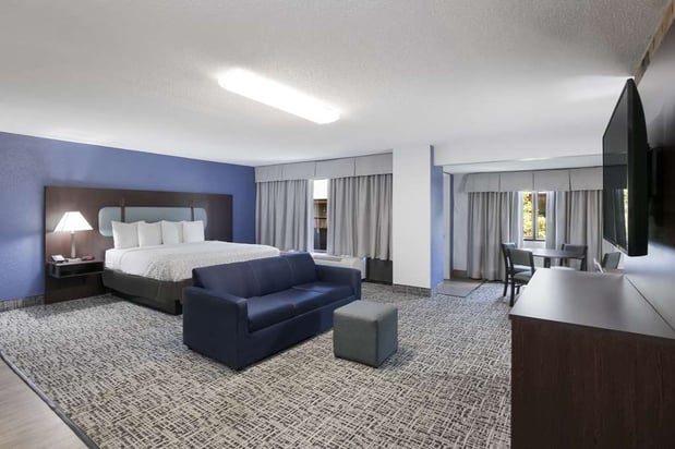 Images SureStay Plus by Best Western Gatlinburg