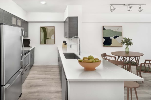 Images Camden Las Olas Apartments