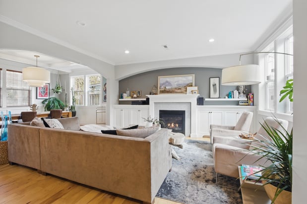 Images Phyllis Podolske, REALTOR | Premiere Property Group