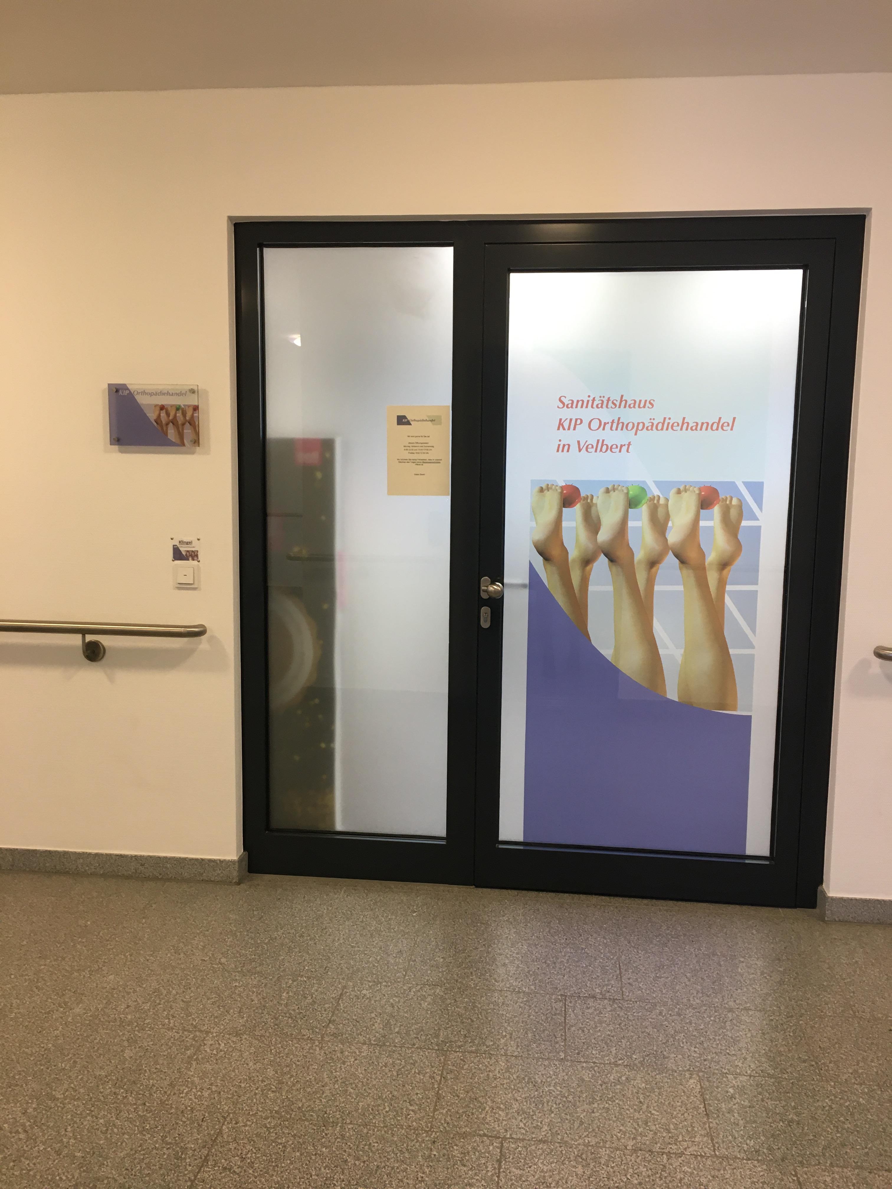 KIP Orthopädiehandel Sanitätshaus in Velbert Eingangstür