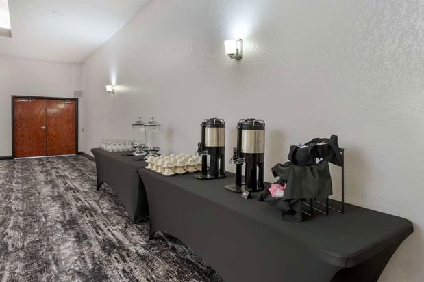 Images Best Western Plus Eau Claire Conference Center