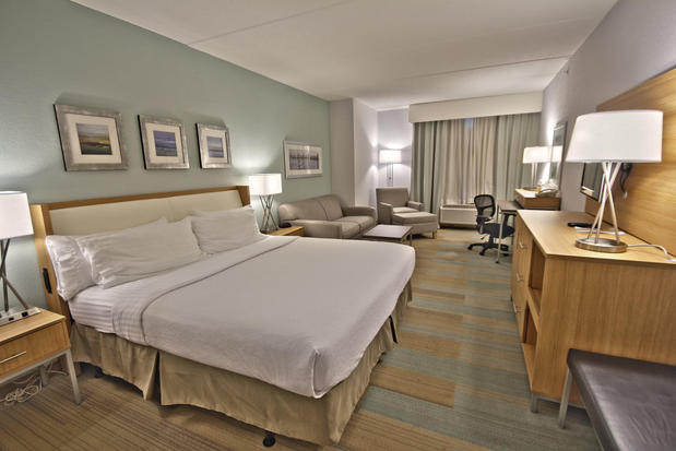 Images Holiday Inn Manahawkin/Long Beach Island, an IHG Hotel