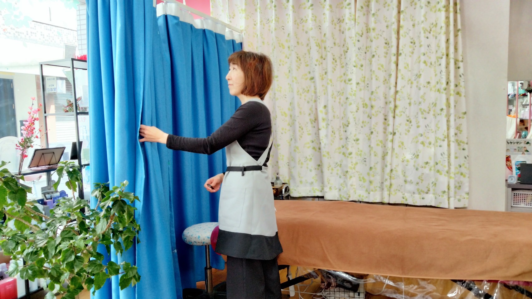Images 目元・口元のたるみ&眉間シワ改善専門サロン