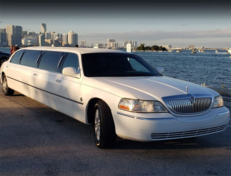 Images Al's Luxury Limousine Service