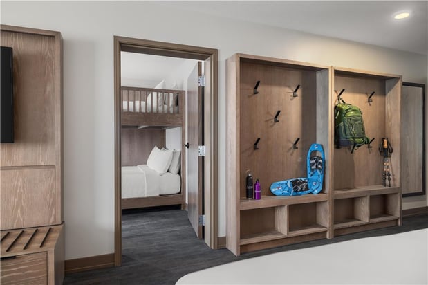 Images Starlite Yellowstone, Tapestry Collection by Hilton