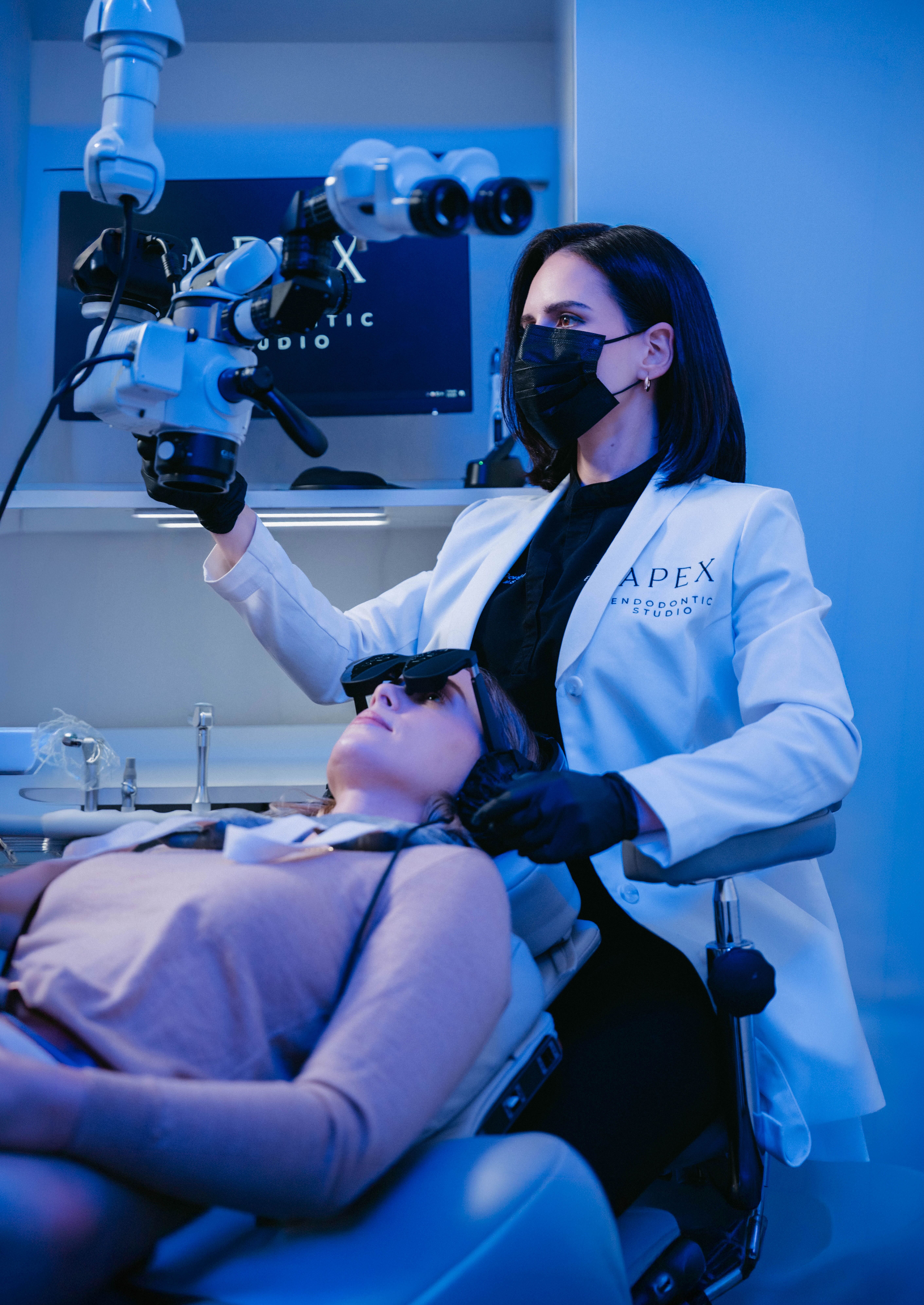 At Apex Endodontic Studio, Dr. Fabiola Douglas, DMD and her expert team specialize in expert endodontic care with a compassionate touch. Located in Kissimmee, FL, our mission is to deliver outstanding root canal treatment using advanced root canal GentleWave® technology - a more comfortable and effective treatment. We also offer sedation options to give you high-quality, stress-free endodontic care with a team that truly cares.
Located near the HCA Florida Osceola Hospital.