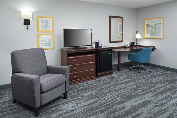 Images Hampton Inn & Suites Rochester-North
