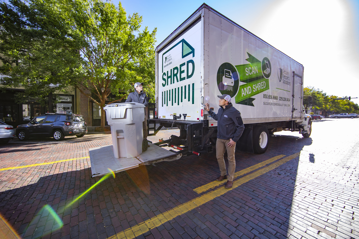 SRS mobile shredding services