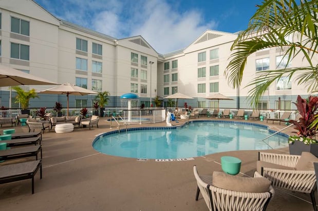 Images Hilton Garden Inn Orlando Airport