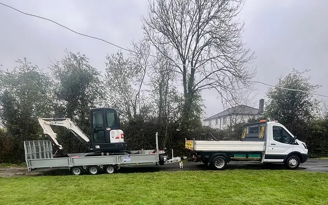 Light Haulage Services, General Haulage Solutions, Comprehensive Transport Services, Professional Towing Services, Man with a Van Service