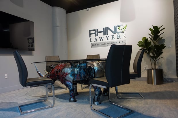 Images RHINO Lawyers