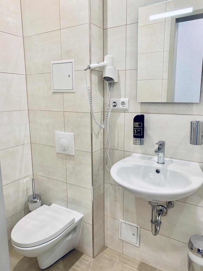 Motel Blue, Uhlandstraße 140/142, 10719 Berlin, Germany in Berlin