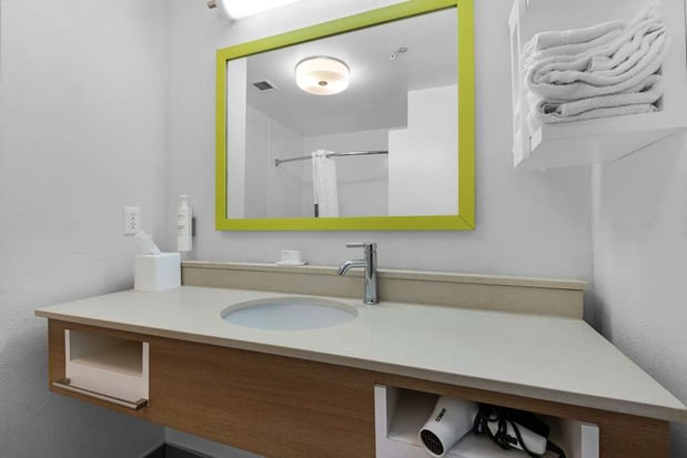 Images Hampton Inn & Suites Pensacola I-10 North at University Town Plaza