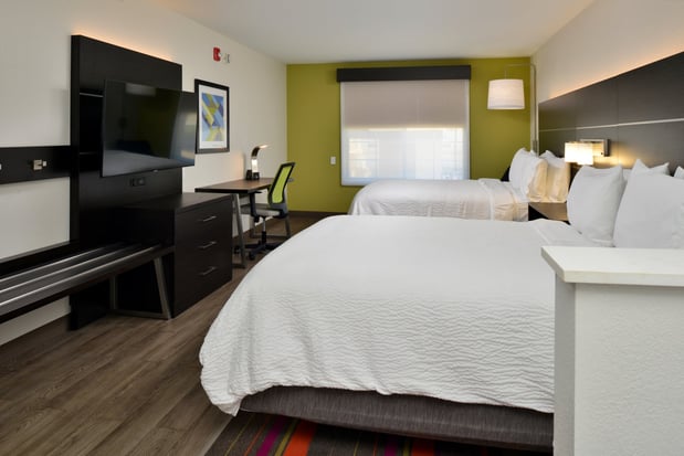 Images Holiday Inn Express & Suites Carthage by IHG