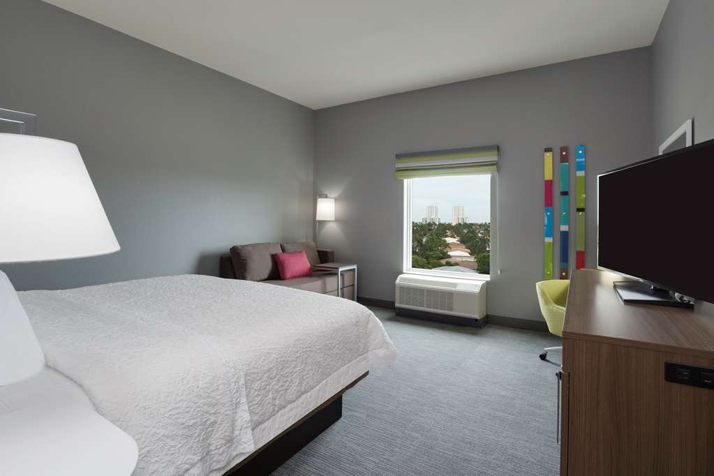 Guest room