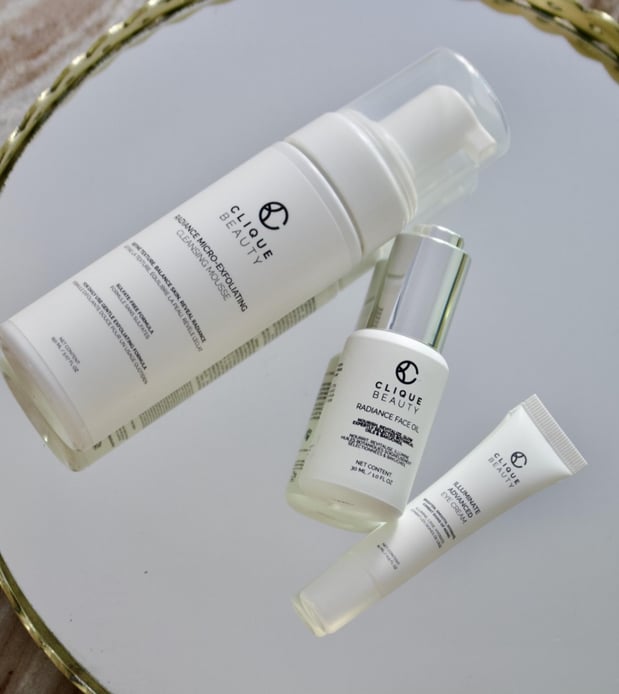 Images Clique Boutique - Holiday Manor