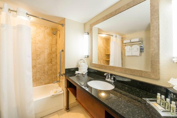 Images Holiday Inn Resort Orlando Lake Buena Vista by IHG
