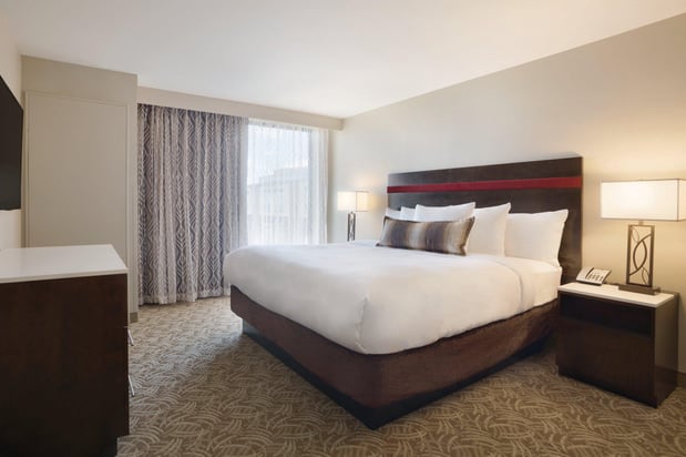 Images Holiday Inn Chicago - Schaumburg by IHG