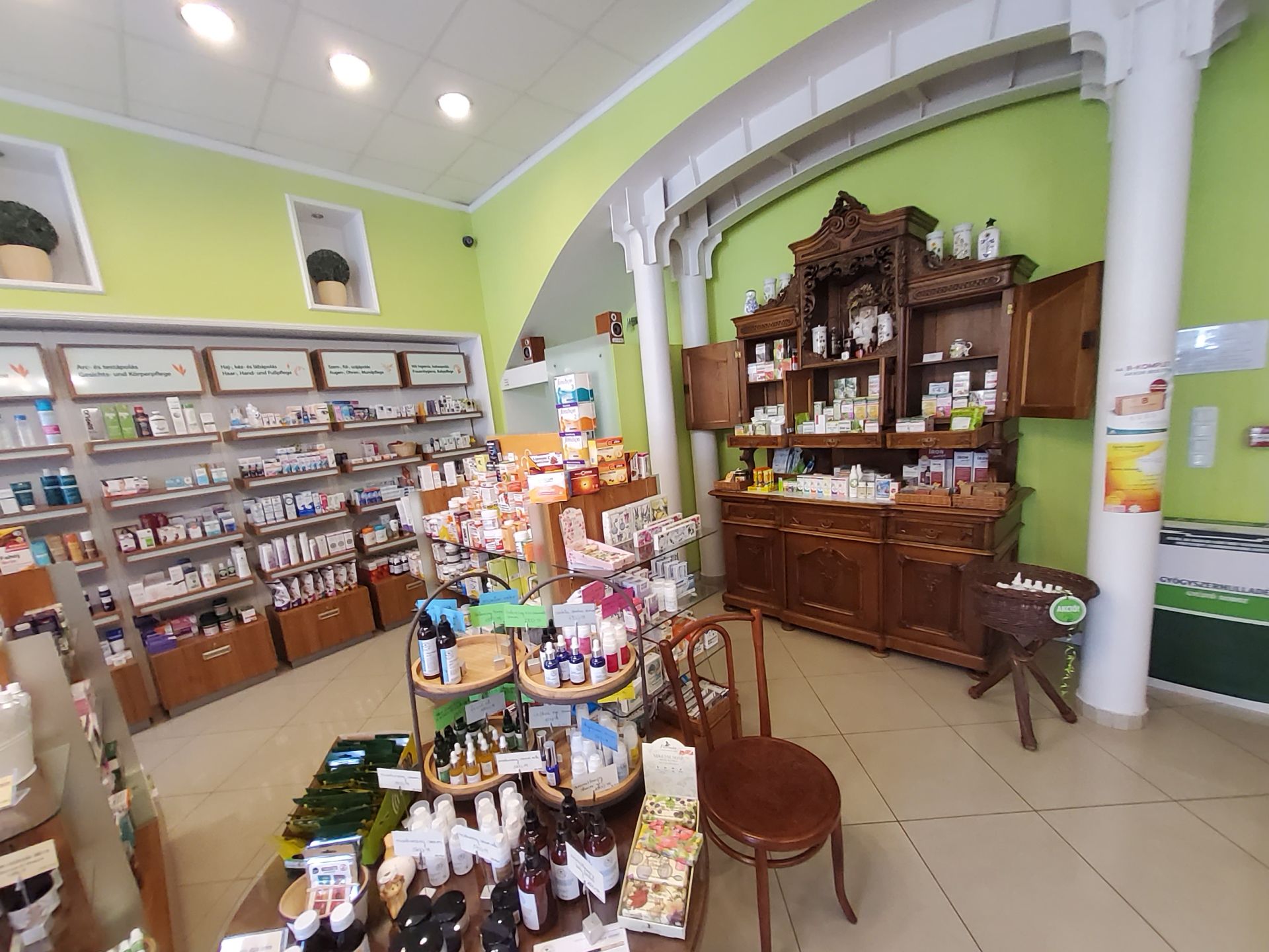 Images KORONA PATIKA SOPRON