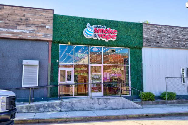 Images World of Smoke & Vape - Bledsoe