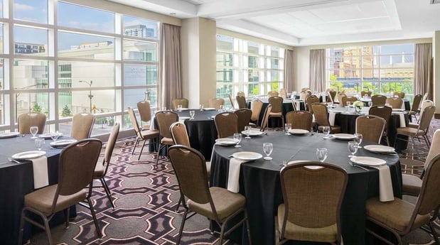 Images Hampton Inn Chicago McCormick Place