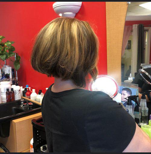Images Bou-G Inside Sola Salons