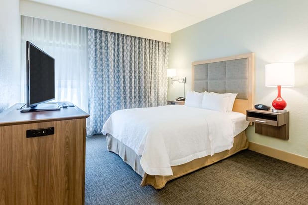 Images Hampton Inn St. Charles St. Peters