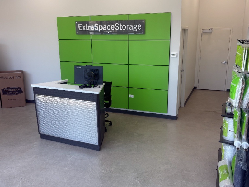 Images Extra Space Storage