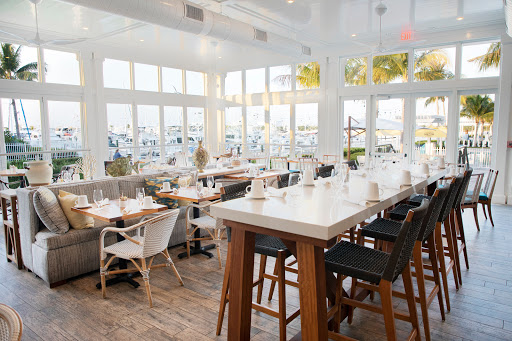 Yellowfin Bar & Kitchen Image
