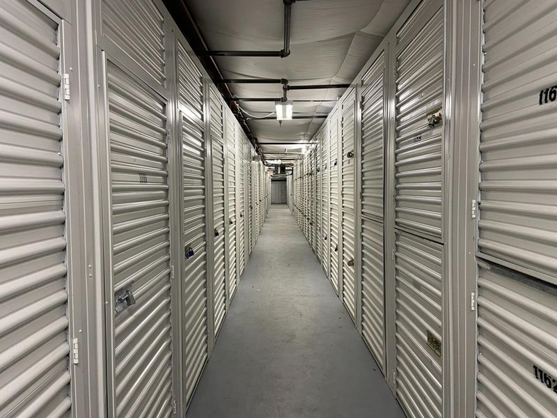 Images Life Storage - Tampa
