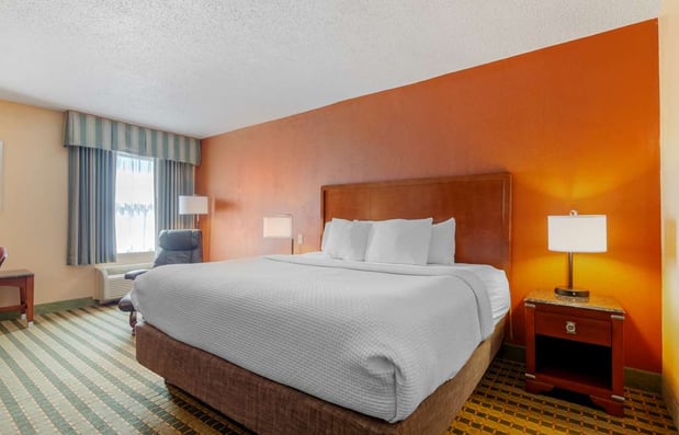 Images Best Western Plus Inn at Valley View