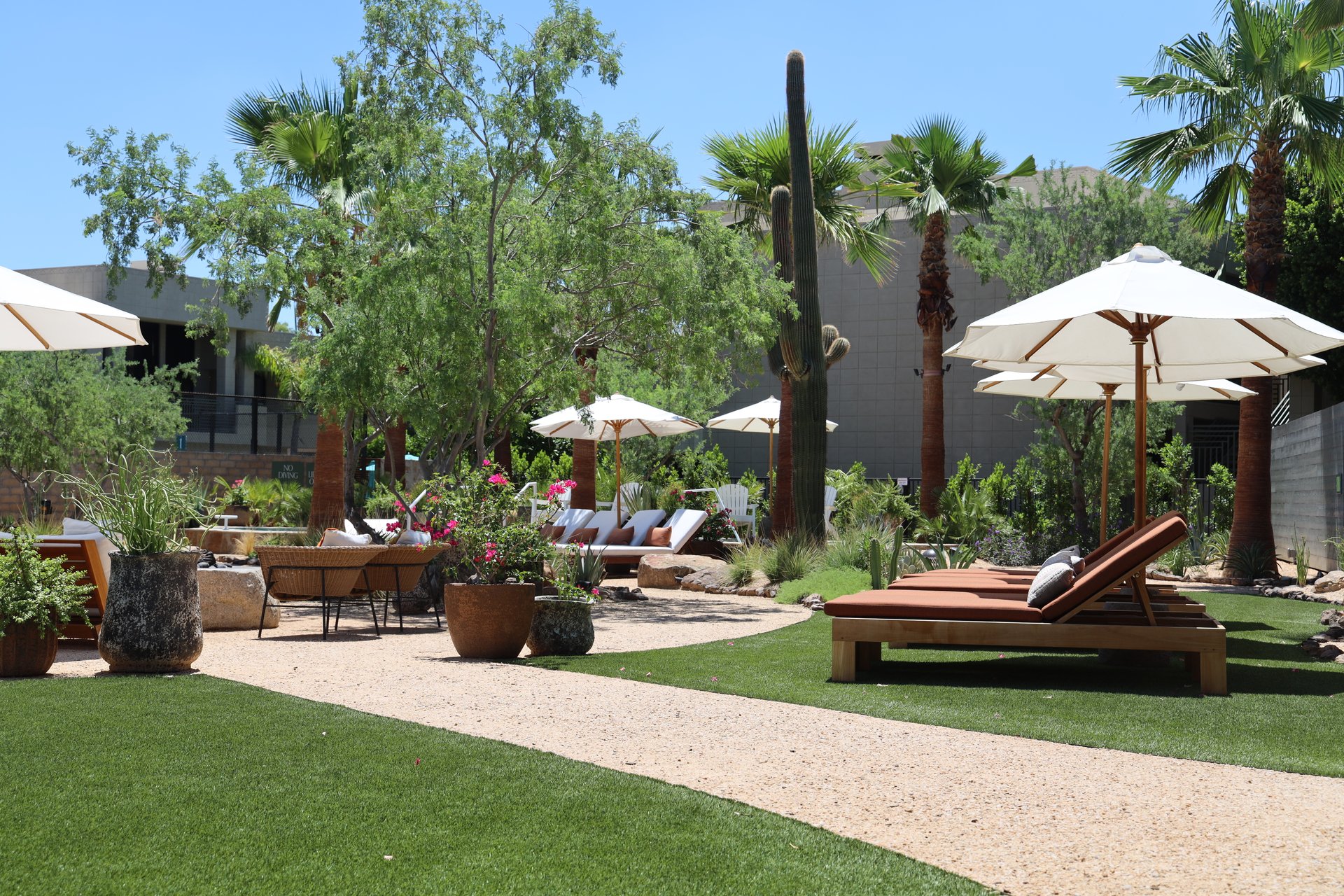The outdoor Sol Garden at Tierra Luna Spa