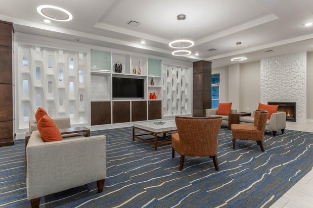 Images Holiday Inn & Suites Jefferson City by IHG