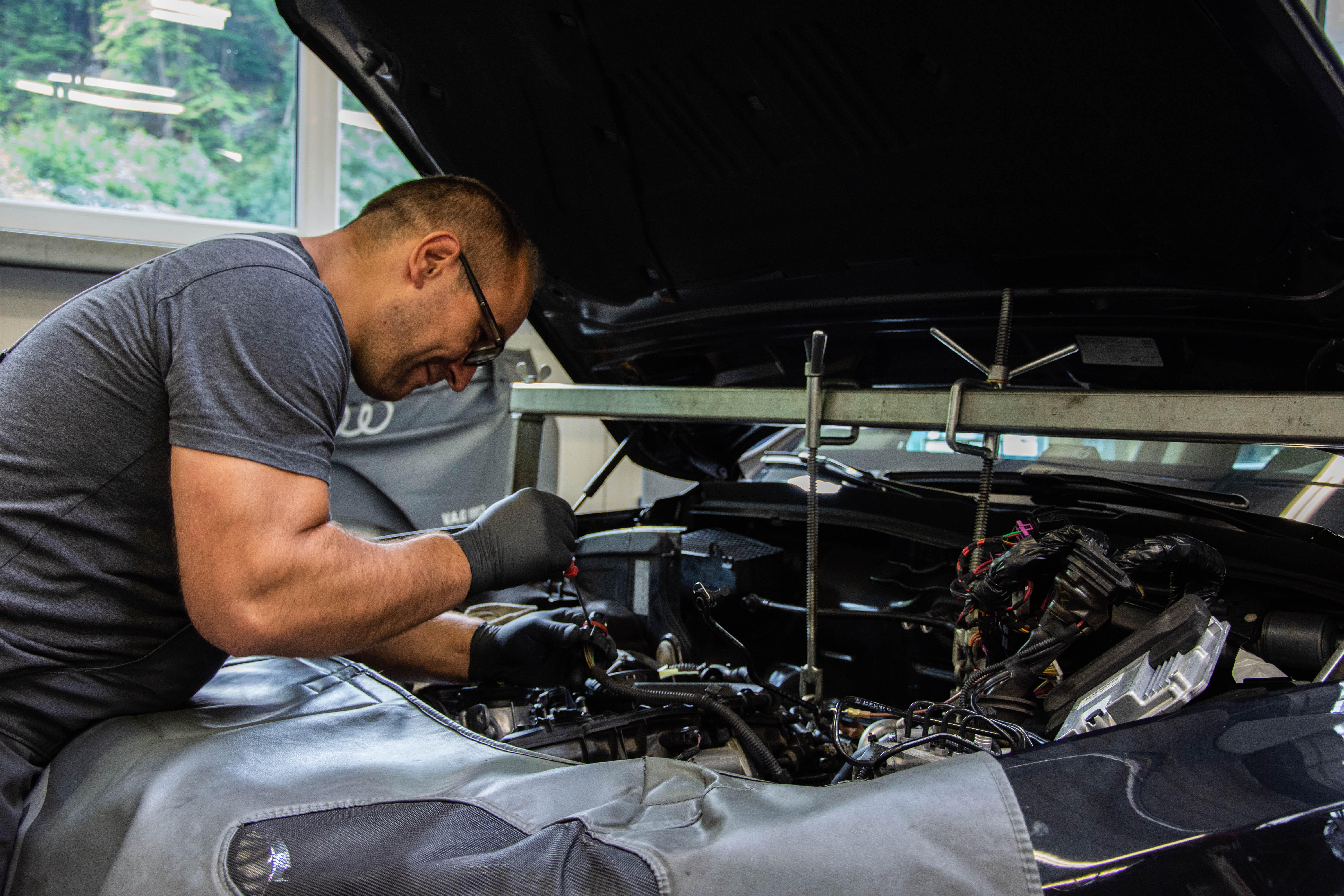 Garage Wenger AG, Wychelstrasse 32 in Matten b. Interlaken